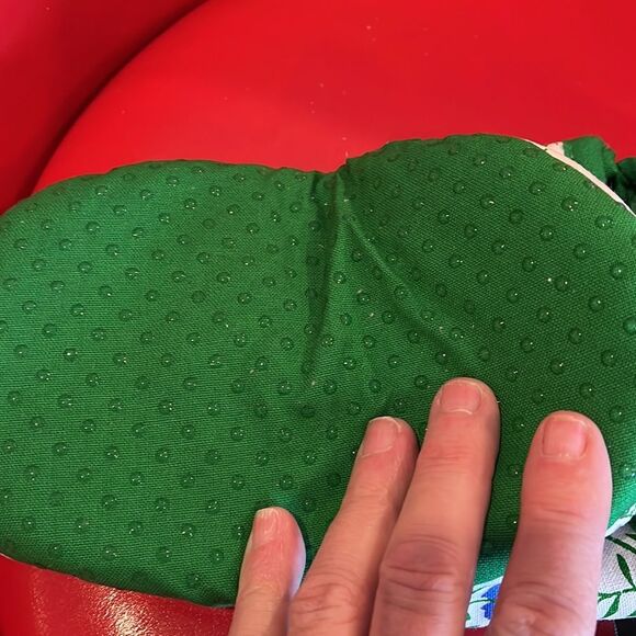 NWT Kate Spade mini oven mitts - Picture 3 of 3